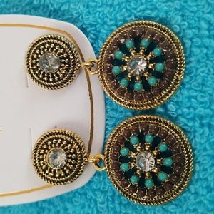 #28.Fashion gorgeous earrings